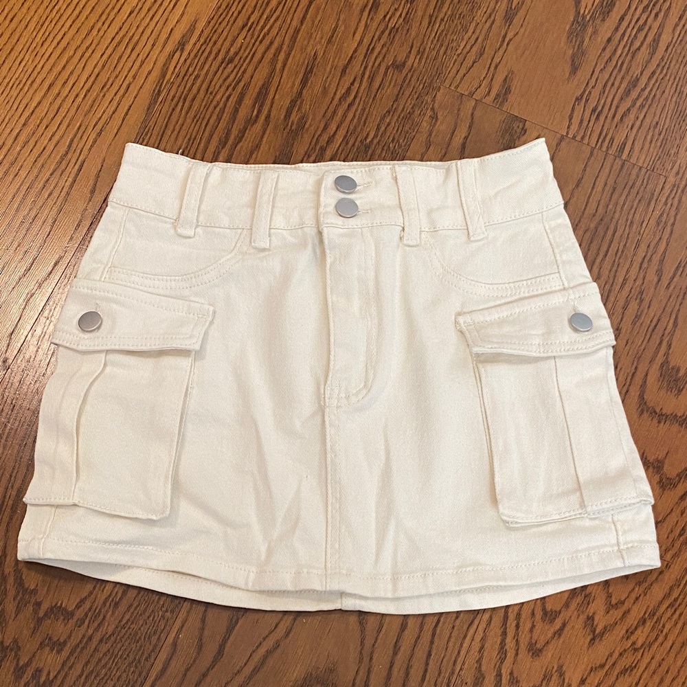 Women's Cream Mini Skirt